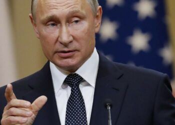 President To Lam hosts official reception for Russian President Putin