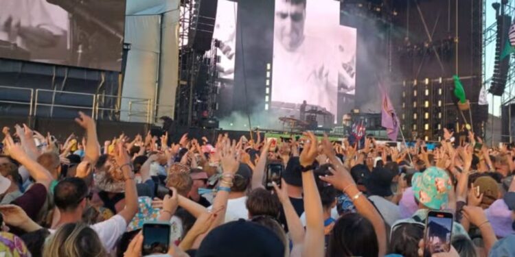 A Key Worker will get a Glastonbury DJ Set from Sports Banger