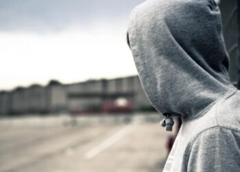 NHS Faces Child Mental Health Crisis Due to Overcrowding
