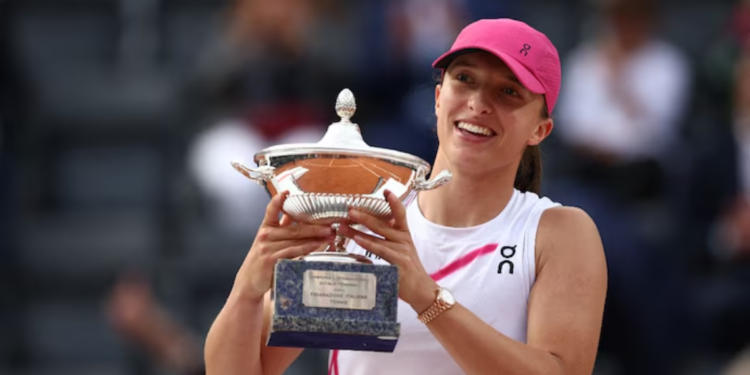 Thanks to the Roland Garros crowd, Swiatek was able to confirm her belief